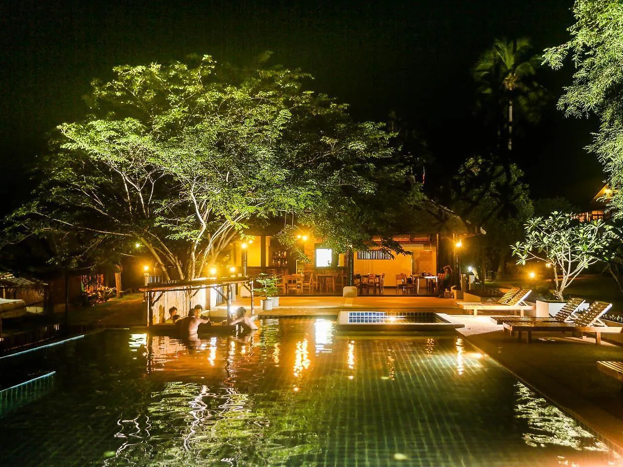 *** Resort Soontreeya Lanta Hotel Koh Lanta Thailand