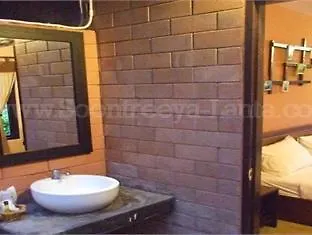 *** Resort Soontreeya Lanta Hotel Koh Lanta Thailand